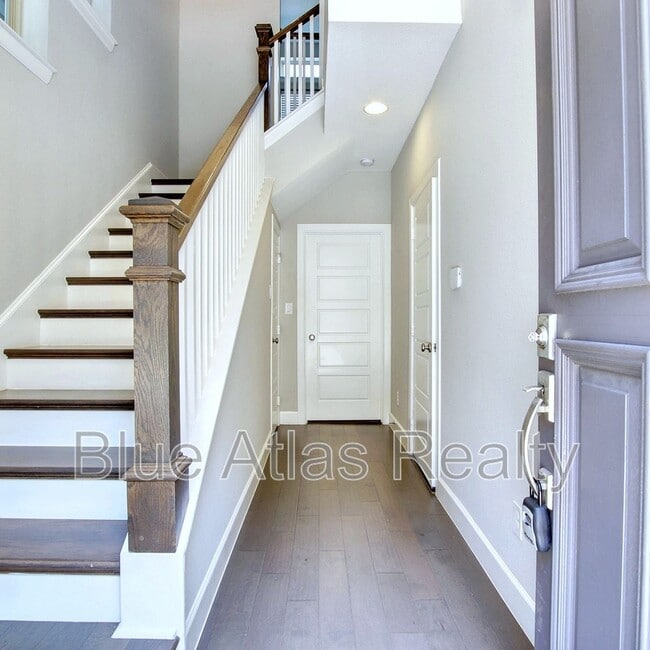 5948 Morning Star Pl in Dallas, TX - Building Photo - Building Photo