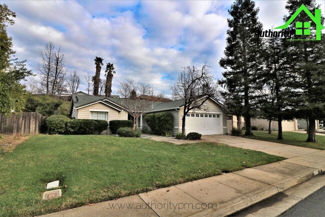 1117 Grouse Dr in Redding, CA - Building Photo - Building Photo
