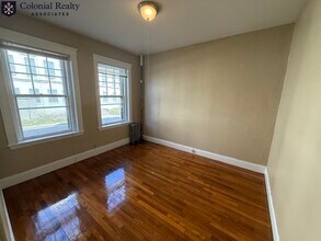 319 Allston St in Boston, MA - Foto de edificio - Building Photo