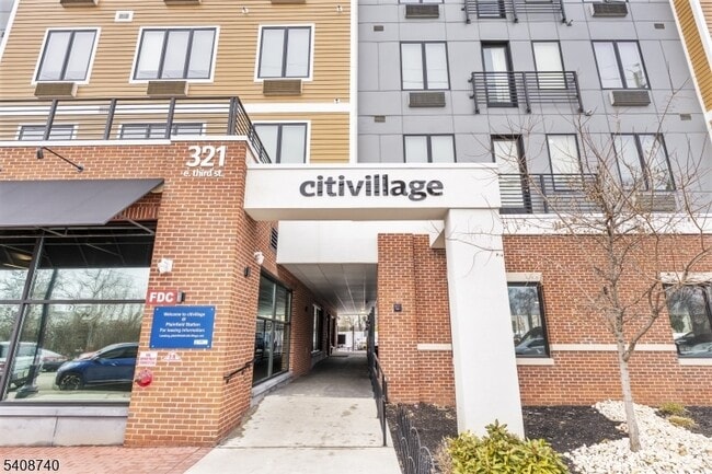 321 E 3rd St in Plainfield, NJ - Building Photo - Building Photo