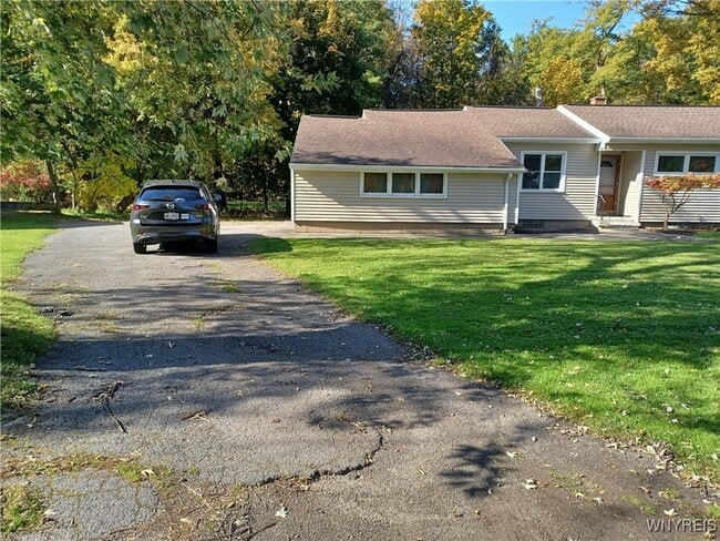 31 Bastian Rd in Rochester, NY - Building Photo - Building Photo