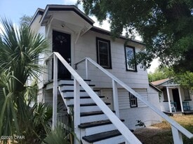 131 Allen Ave in Panama City, FL - Building Photo