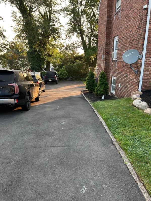 50 Sanford Ave, Unit 1 in Belleville, NJ - Foto de edificio - Building Photo