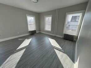 20 Wall St in Foxboro, MA - Building Photo - Building Photo