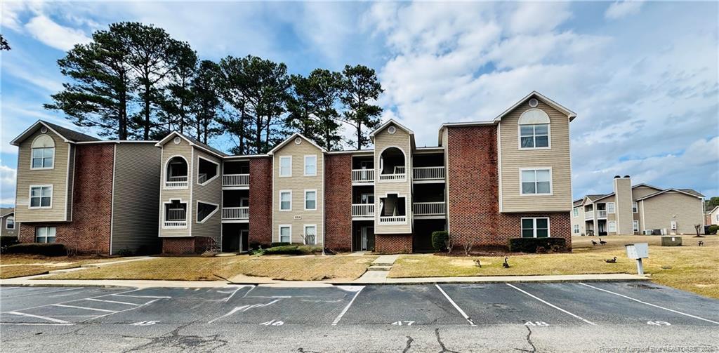 664 Bartons Landing Pl in Fayetteville, NC - Building Photo