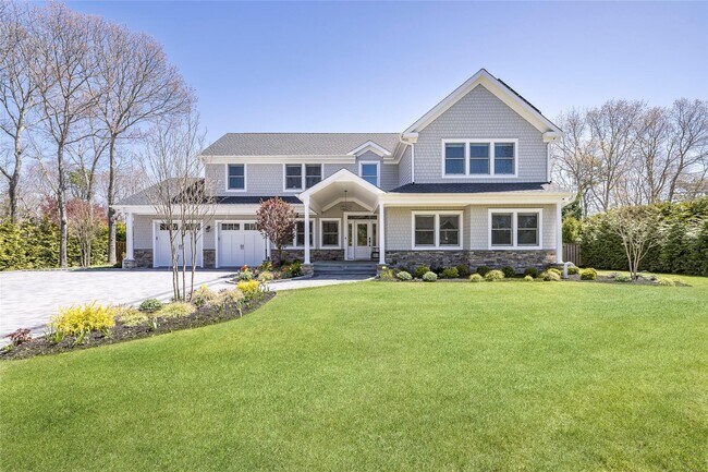 9 Jennifers Path in Westhampton Beach, NY - Building Photo - Building Photo
