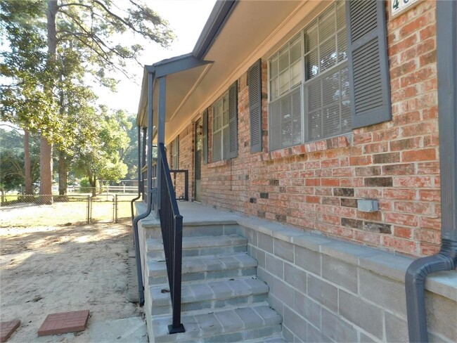 409 Maple Ln in Conroe, TX - Building Photo - Building Photo