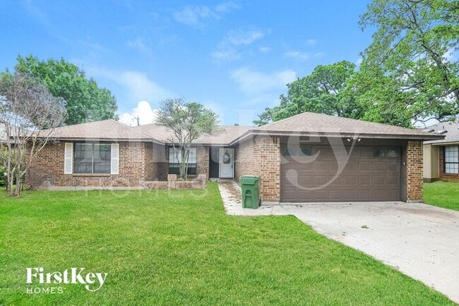 property at 3915 Wrentham Dr