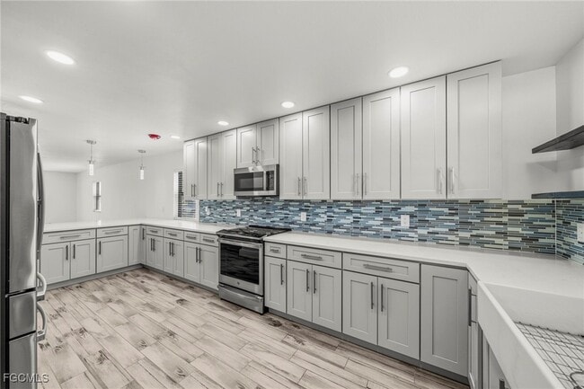 property at 10022 Oxfordshire Ln SW