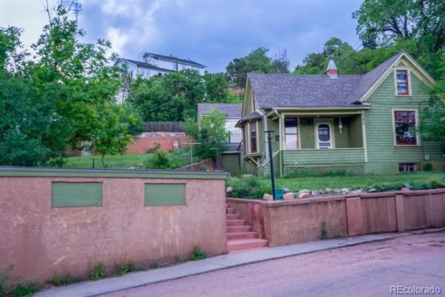121 Cave Ave in Manitou Springs, CO - Building Photo - Building Photo