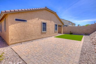 8291 E Magee Hill Loop in Tucson, AZ - Building Photo - Building Photo