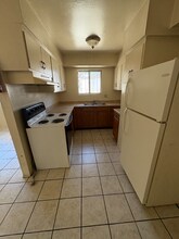1901 Stewart Ave, Unit B in Las Vegas, NV - Building Photo - Building Photo