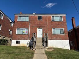 3186 Saffer St in Cincinnati, OH - Building Photo