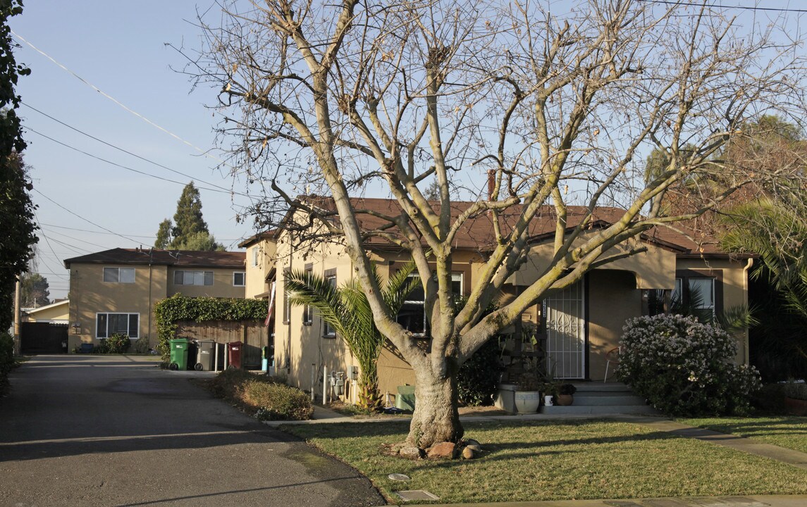 19233 Standish Ave in Hayward, CA - Building Photo