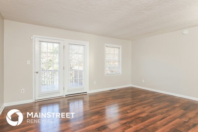 3709 Phillips Way W in Durham, NC - Foto de edificio - Building Photo