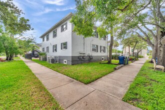 7009 S Mascotte St in Tampa, FL - Building Photo - Building Photo