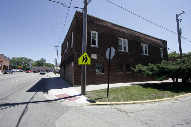 1415 Grand Ave in Waukegan, IL - Building Photo - Building Photo