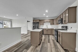 4715 Marcel Ave in Portage, MI - Building Photo - Building Photo