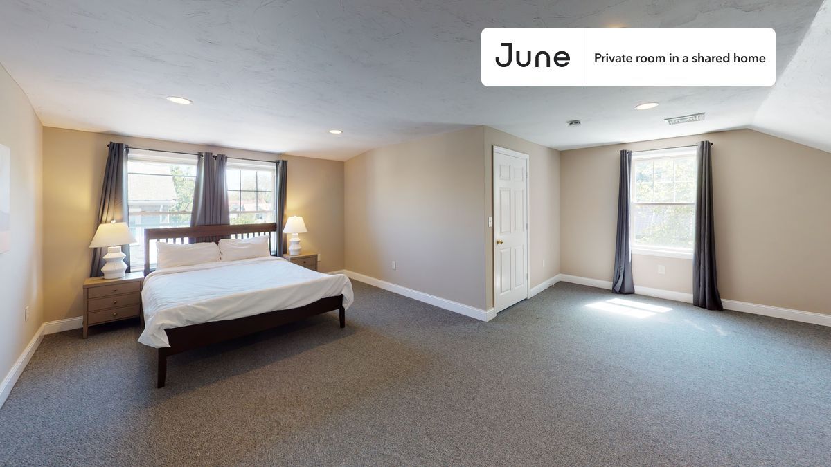 Private bedroom in 4 bed/2 bath Home in Boston, MA - Building Photo