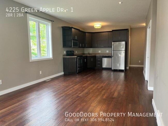 4225 Green Apple Dr in Regina, SK - Building Photo - Building Photo