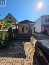 160 King Edward Ave in Toronto, ON - Building Photo - Building Photo