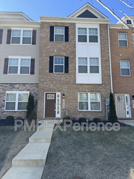 9609 Fagan Dr in Bowie, MD - Building Photo