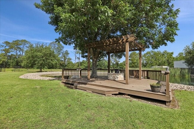 property at 11354 Nona Dr