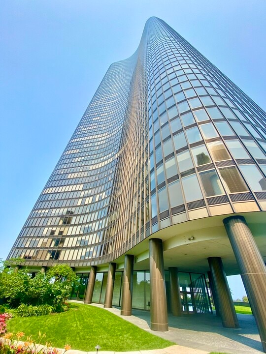 505 N Lake Shore Dr in Chicago, IL - Building Photo