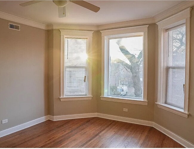 6225 S Rhodes Ave, Unit 2 in Chicago, IL - Foto de edificio - Building Photo