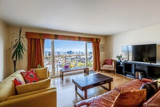 64 Encanto Ave in San Francisco, CA - Building Photo - Building Photo