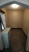 3285 W 61st St, Unit downstairs in Cleveland, OH - Building Photo - Building Photo