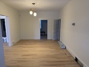 410 Leslie Ave in Saskatoon, SK - Building Photo - Building Photo