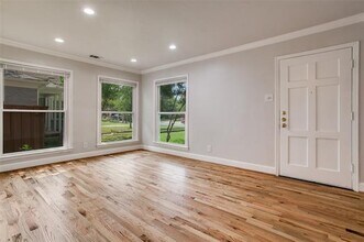 5928 Penrose Ave in Dallas, TX - Building Photo - Building Photo
