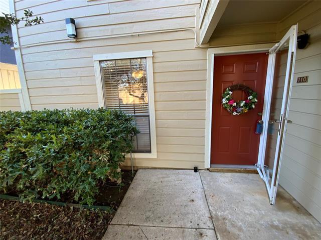 property at 1911 Chasewood Cir