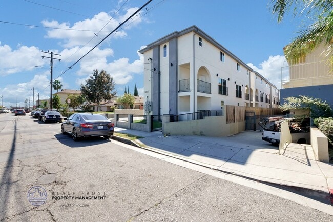 3222 W. 139th St. in Hawthorne, CA - Foto de edificio - Building Photo