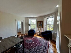 85 Mount Vernon St, Unit 5 in Boston, MA - Building Photo - Building Photo