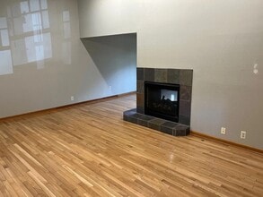 6712 Sierra Dr SE in Lacey, WA - Building Photo - Building Photo