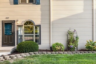 217 Stonebridge Ln in Smithville, MO - Building Photo - Building Photo