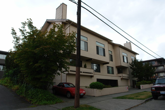 Green Lake Townhouses in Seattle, WA - Building Photo - Building Photo