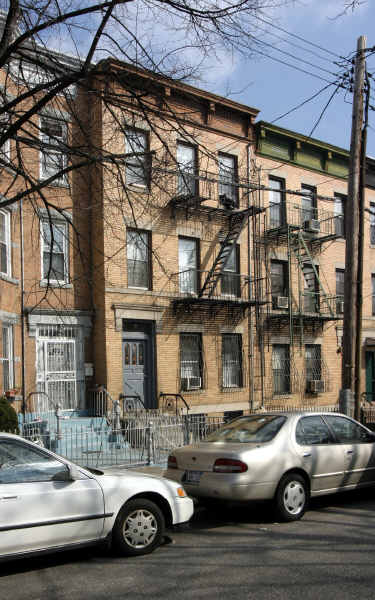 765 52nd St in Brooklyn, NY - Building Photo