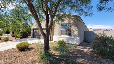 25680 W Winston Dr in Buckeye, AZ - Building Photo - Building Photo