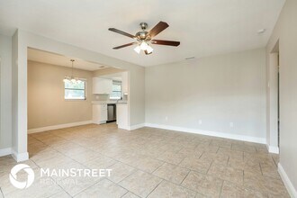 2231 Lotus Rd in Ft. Myers, FL - Building Photo - Building Photo