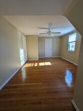 1117 Logan Ave, Unit B in Bellmawr, NJ - Foto de edificio - Building Photo