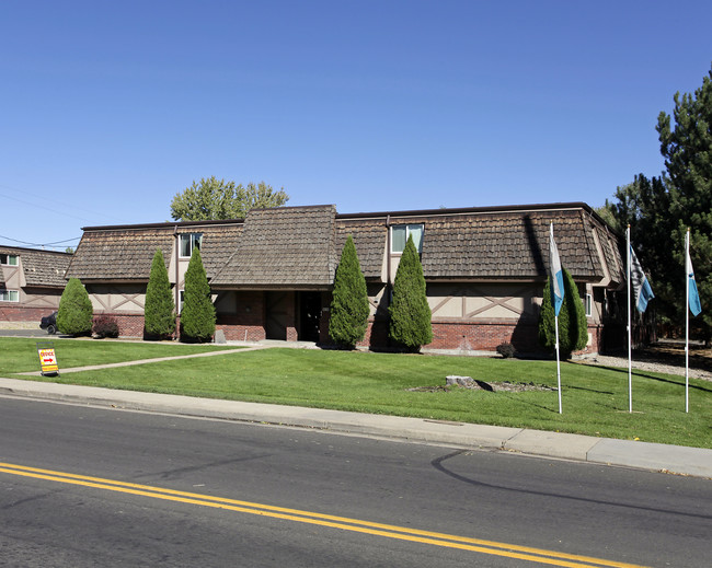 Caesars Square in Wheat Ridge, CO - Building Photo - Building Photo