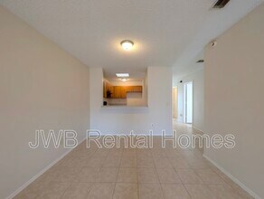 5218 Glen Alan Ct S in Jacksonville, FL - Building Photo - Building Photo