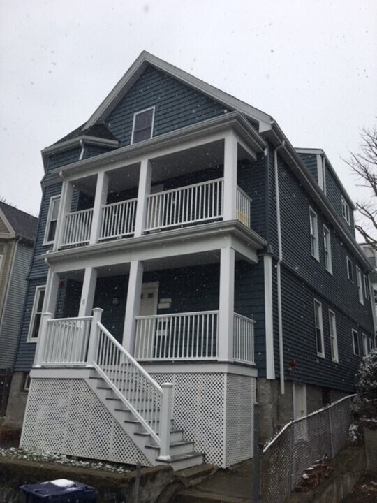 5 Dalrymple St in Boston, MA - Building Photo