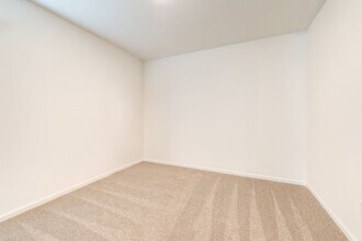 1106 Isola Bella Dr in Richmond, TX - Building Photo - Building Photo