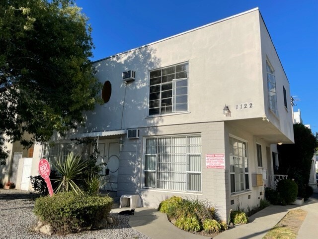 1122 S Clark Dr in Los Angeles, CA - Foto de edificio