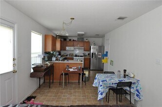 121 Pheasant Trail in Bastrop, TX - Building Photo - Building Photo