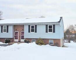 12 Muddy Creek Church Rd, Unit 3 in Denver, PA - Building Photo